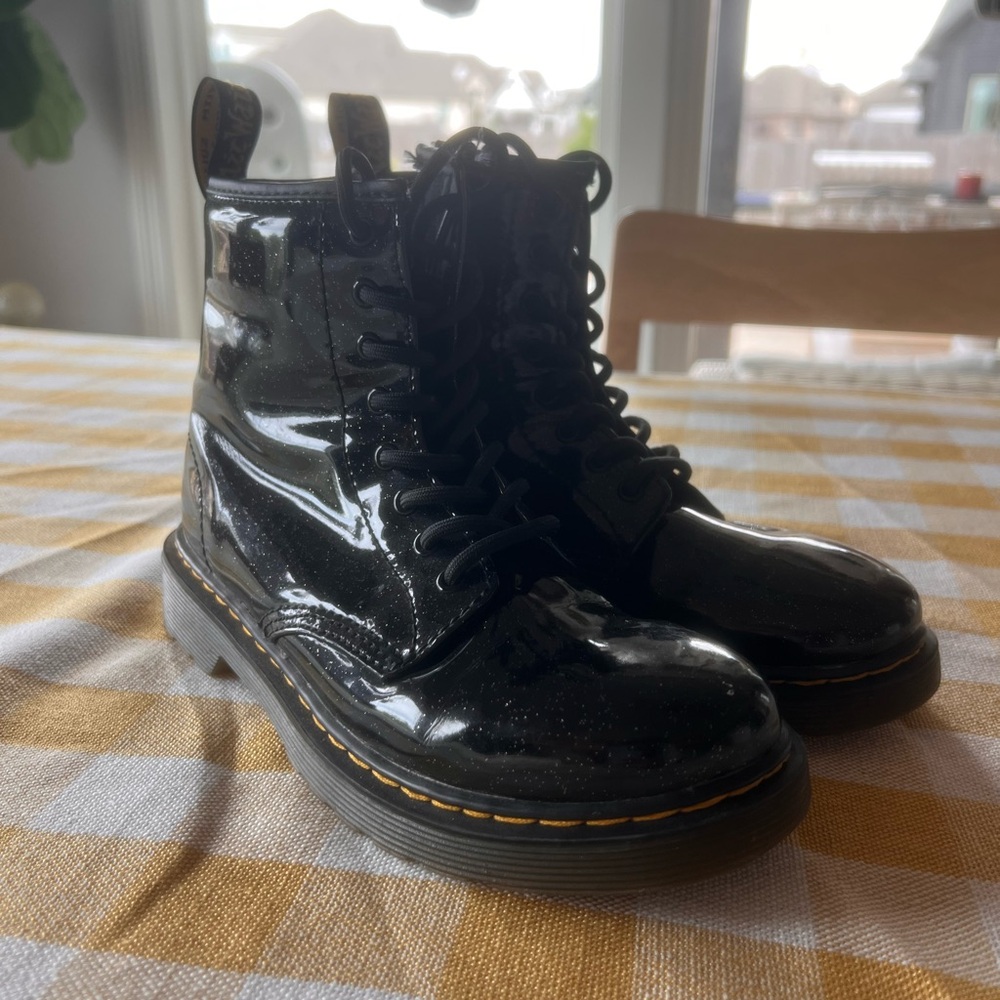 Dr. Martens Kids Black Glitter 1460 8-eye boot